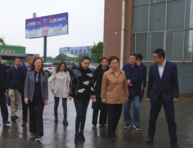 朱莉一行走訪調(diào)研德陽興民機(jī)械廠.jpg
