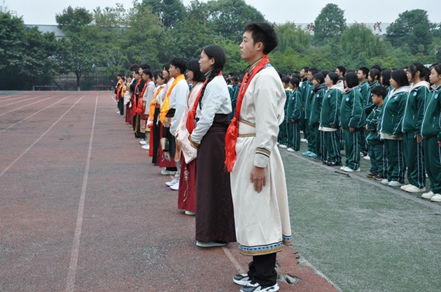 誦讀中華傳統(tǒng)國學(xué)經(jīng)典，踐行“五個學(xué)會三個規(guī)范”2.jpg